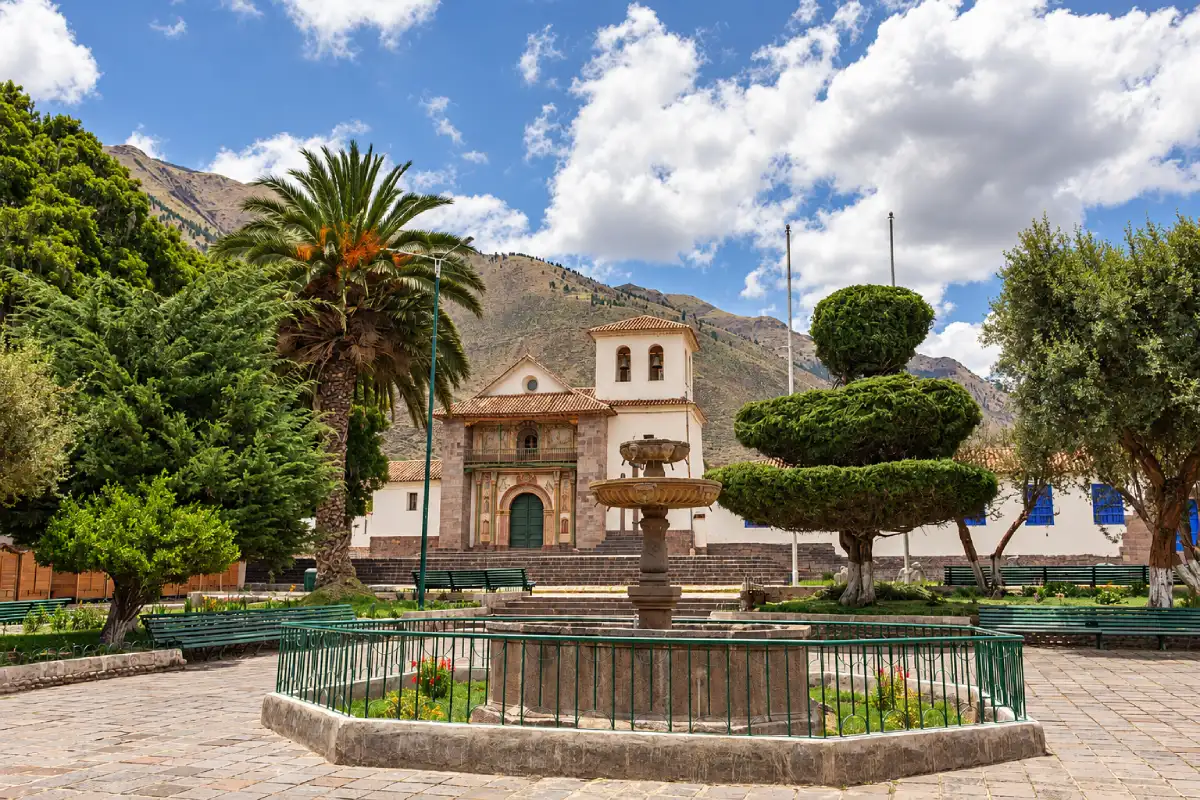 Andahuaylillas Square | TreXperience Andahuaylillas Square | TreXperience