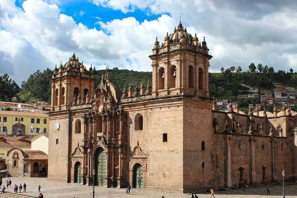 Cusco Weather in May - plaza de armas | TreXperience