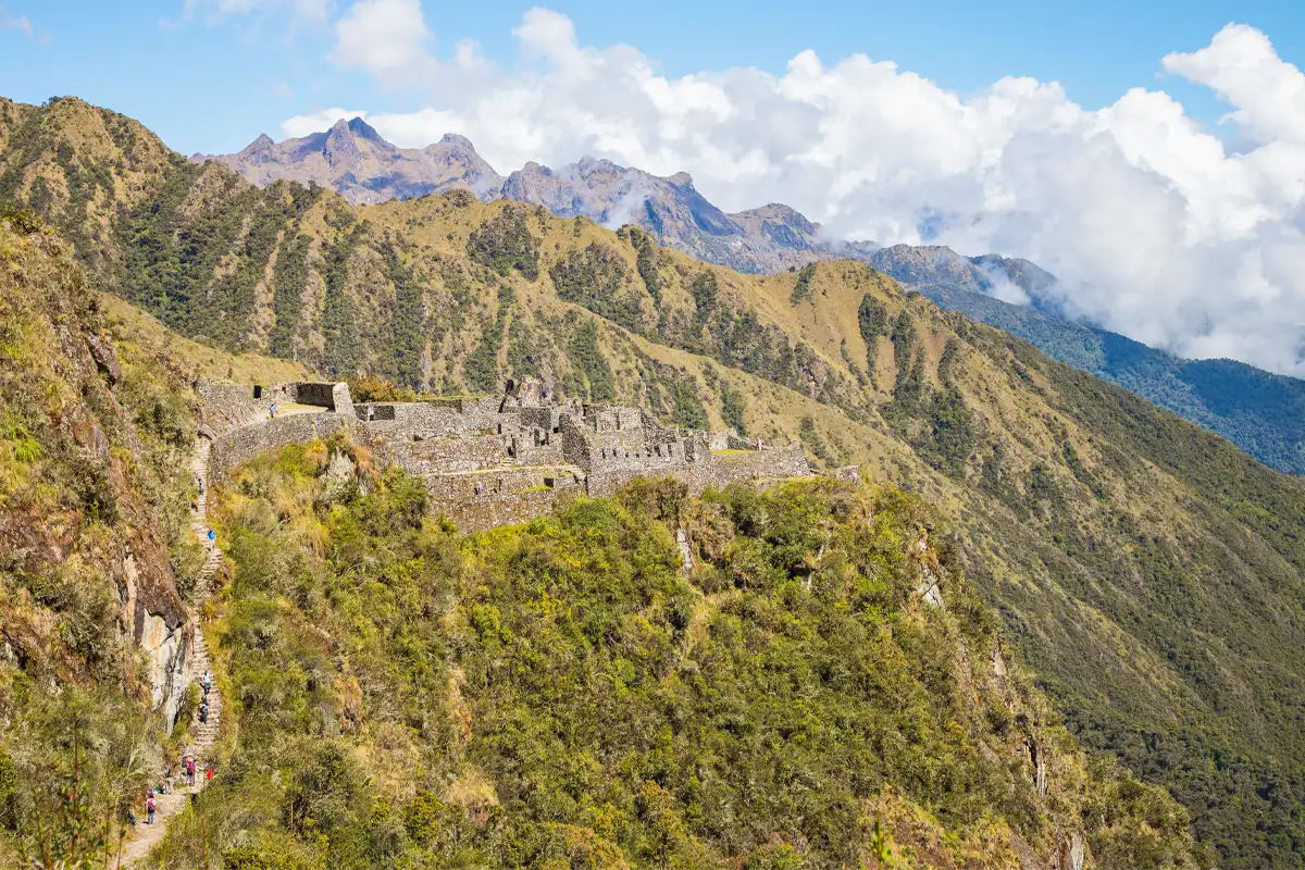 Qhapaq Ñan hacia Sayacmarca en el Camino Inca Clásico a Machu Picchu | TreXperience