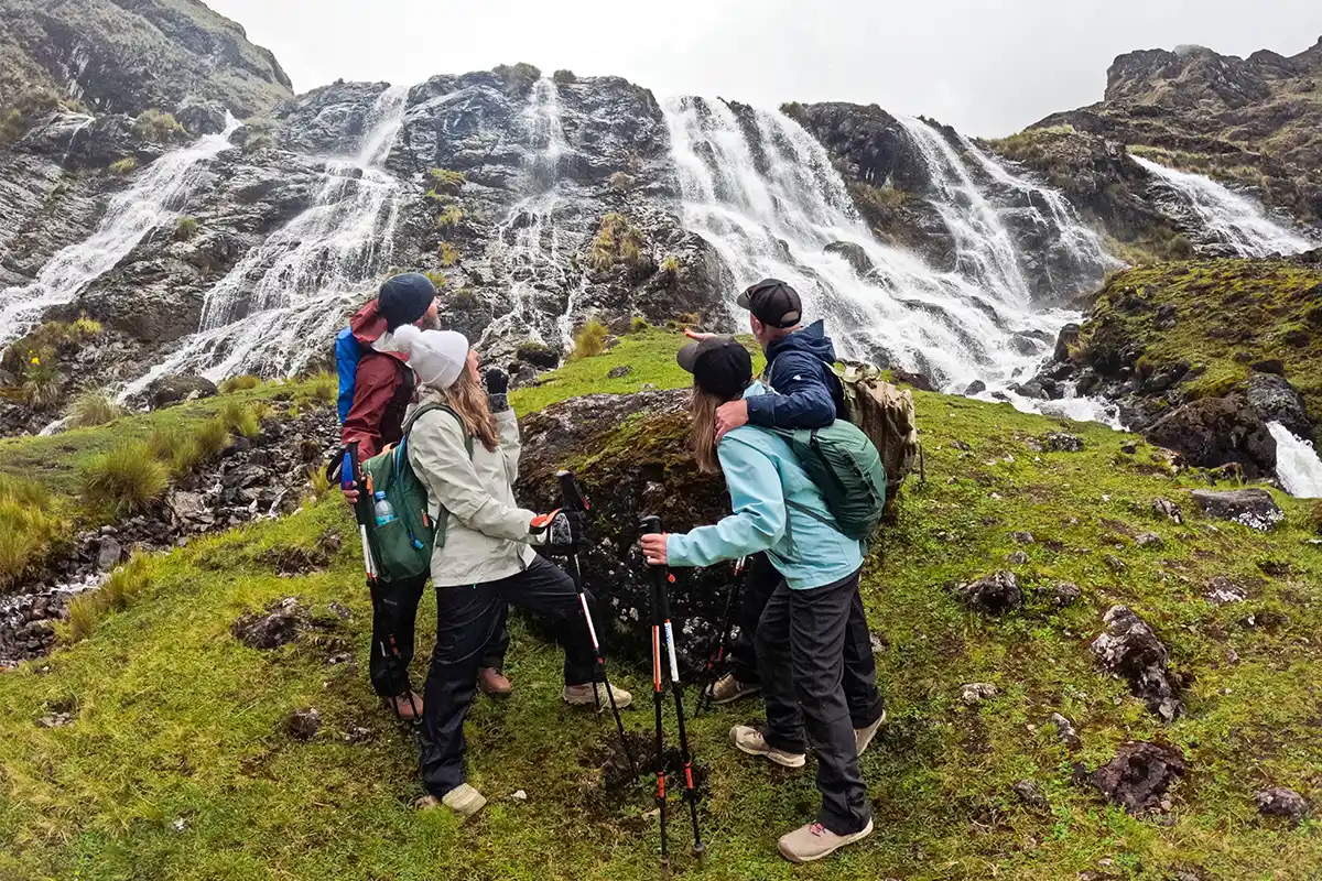 Quiswarani waterfalls | TreXperience