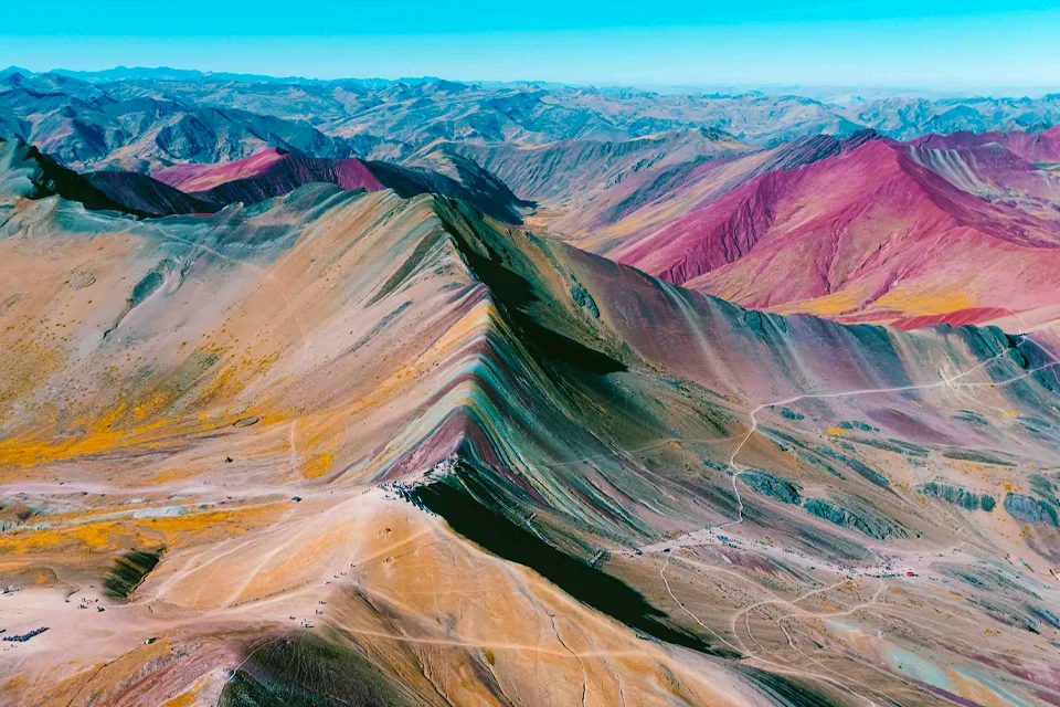 Vista de la Montaña de Colores Vista de la Montaña de Colores