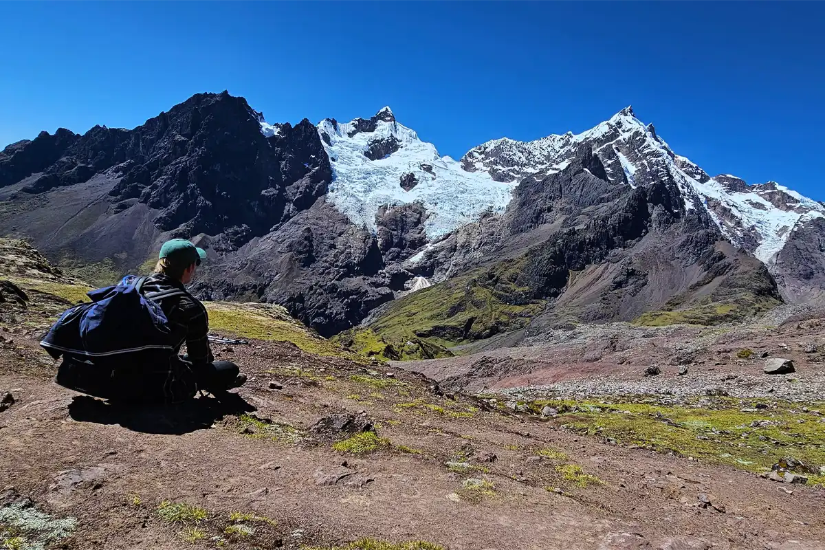 Hiking to Rainbow Mountain Tourists hiking along the trail to Rainbow Mountain.