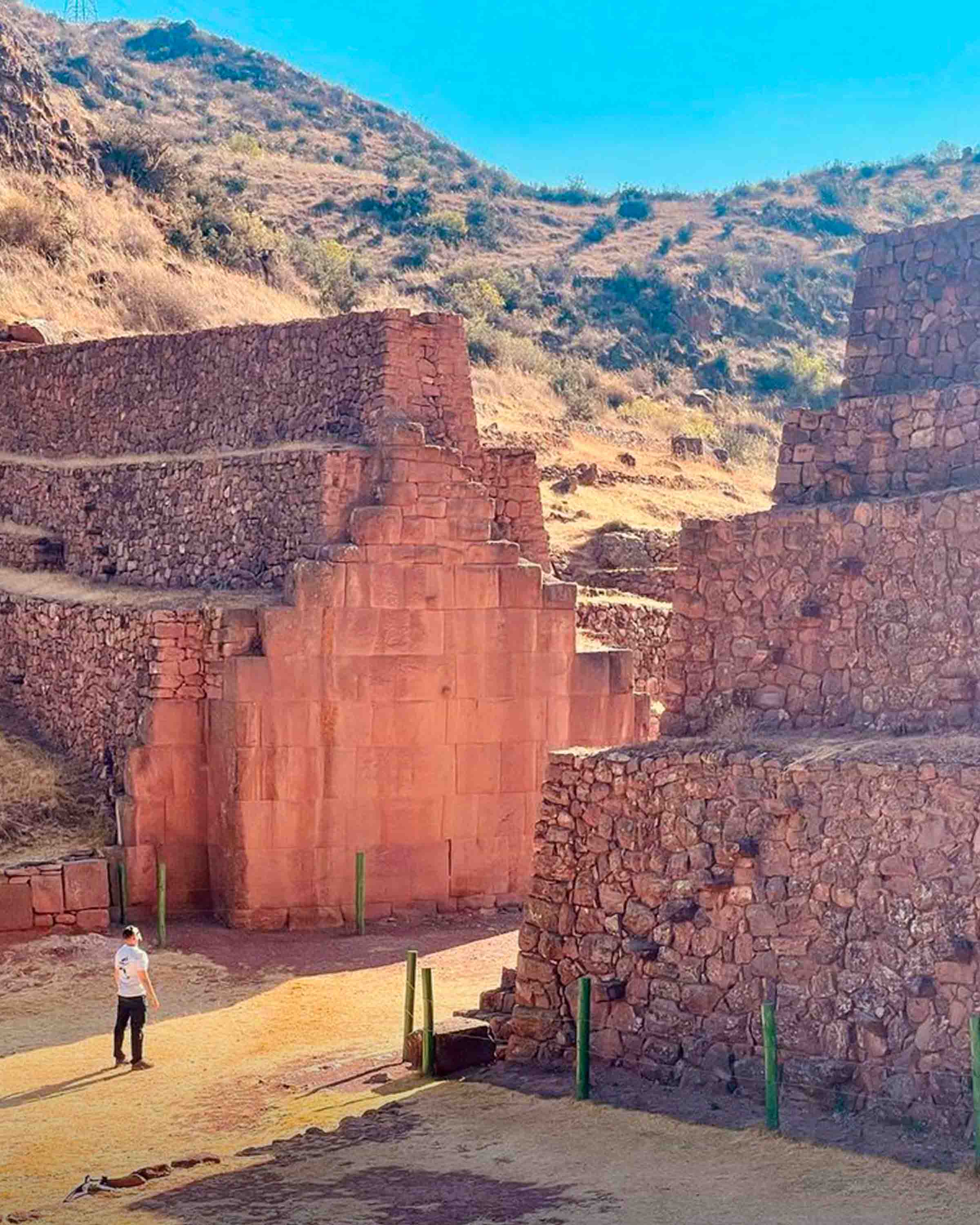 Rumiqolqa means "stone bleachers" in Quechua | TreXperience