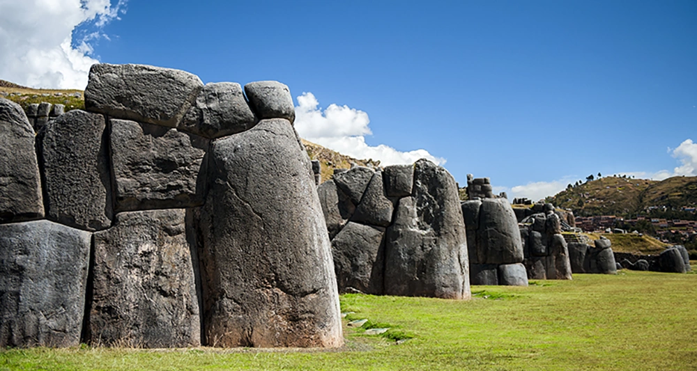 Visit Sacsayhuaman in the New Year | TreXperience