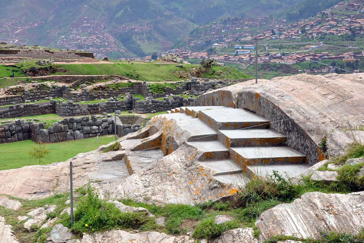 Inca Throne Sacsayhuaman | TreXperience