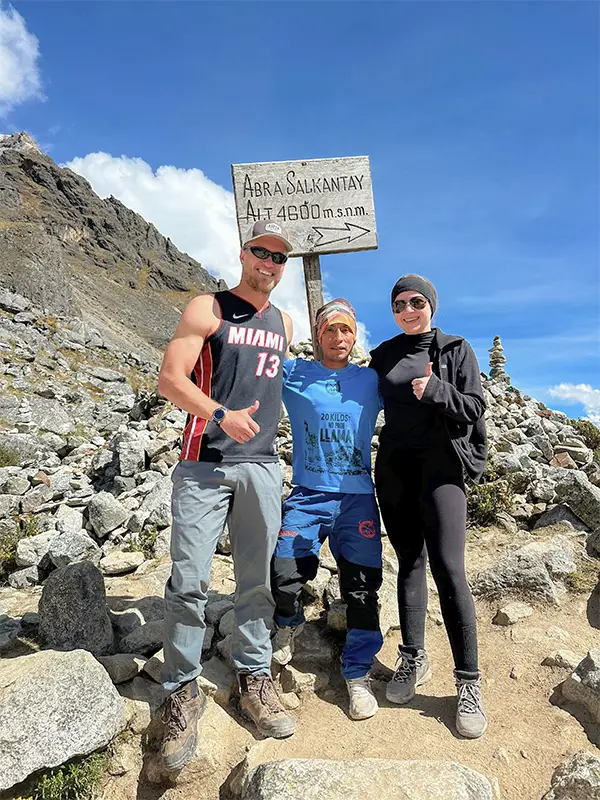 Tourist in the Salkantay pass | TreXperience