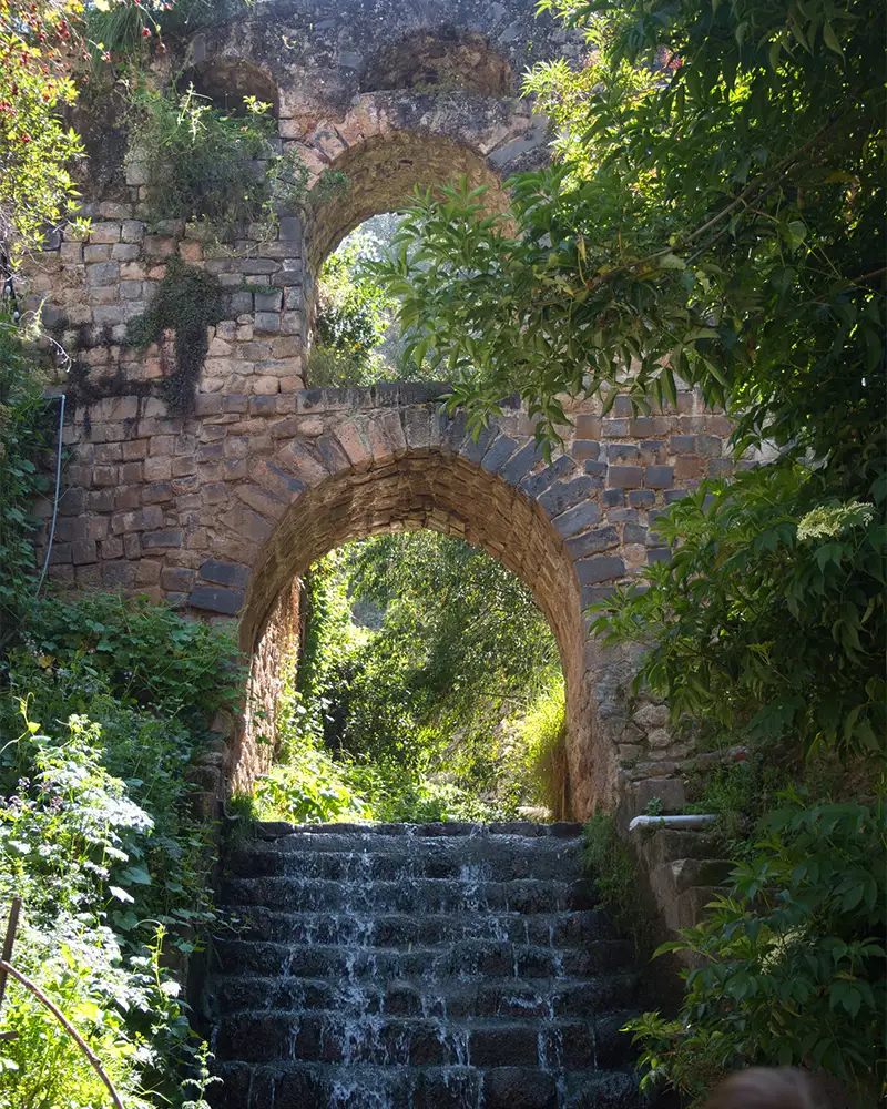 P'ujru Stream at the Sapantiana Aqueduct P'ujru stream at the Sapantiana Aqueduct