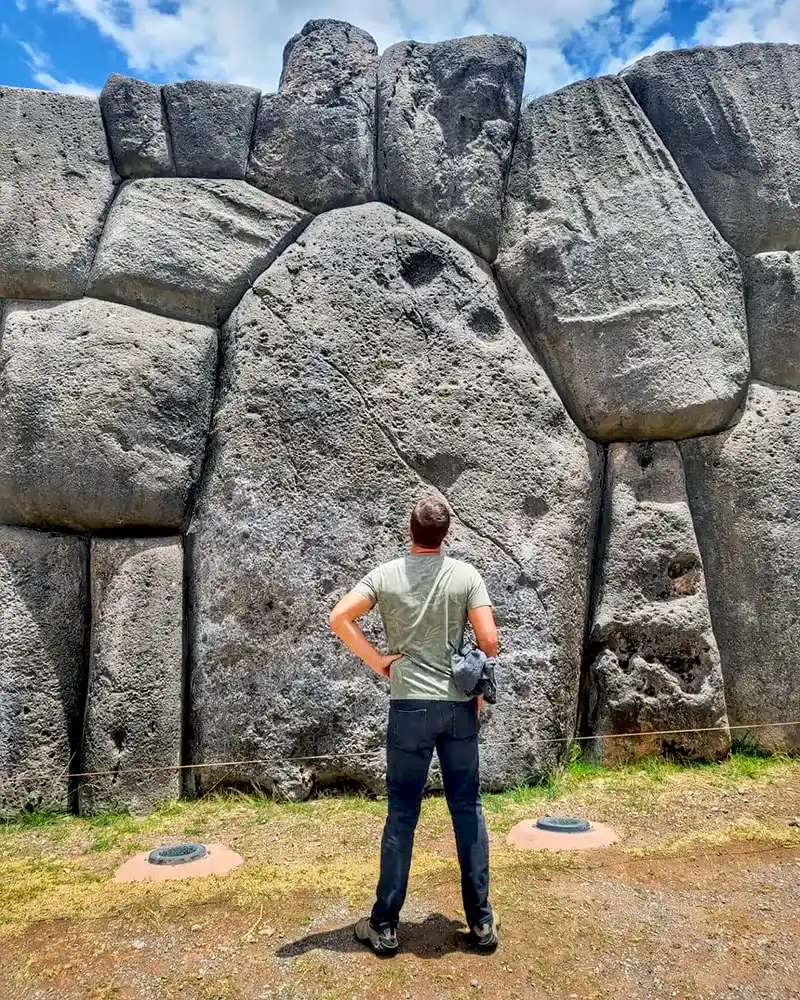 Giant Stones at Sacsayhuaman Giant stones at Sacsayhuaman