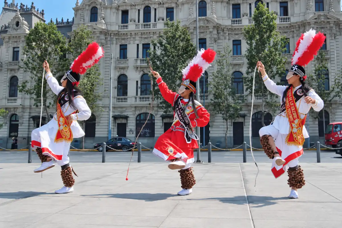 Danza de los Shacshas | TreXperience Danza de los Shacshas | TreXperience