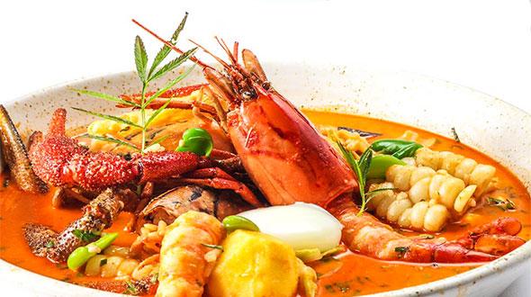comida peruana chupe de camarones | TreXperience