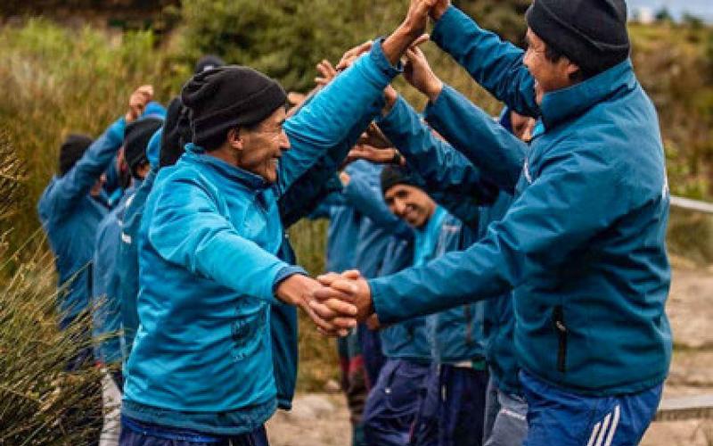 Porters greeting the travelers - Inca Trail 5 Days Extended Version