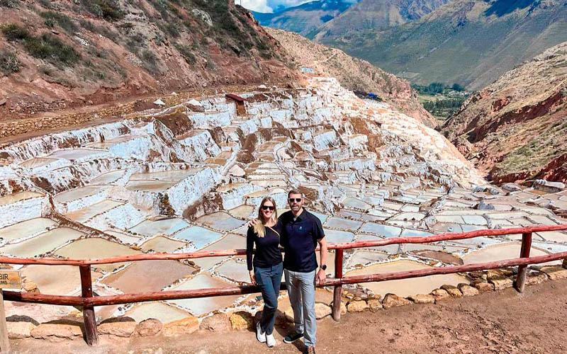 Touristas en el tour Cusco, Valle Sagrado con Machu Picchu | TreXperience