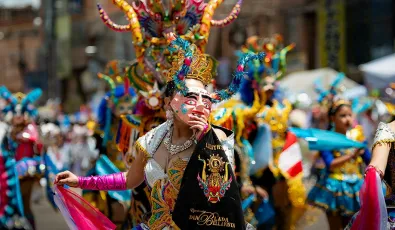 Carnavales en Perú: Así se vive en todo el país | TreXperience