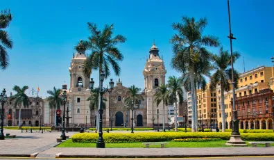 plaza mayor lima postal | TreXperience