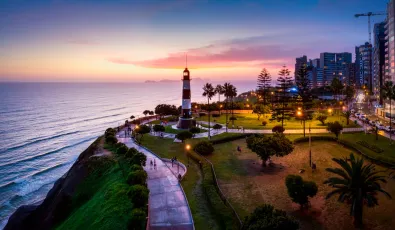 Faro de la Marina en Miraflores Lima | TreXperience