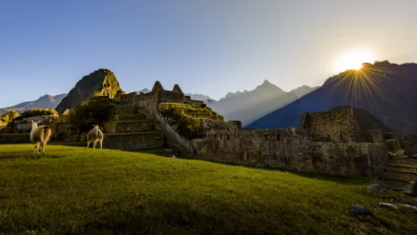 Sunrise - Best time to Visit Machu Picchu Sunrise - Best time to visit Machu Picchu