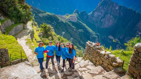 Friends in the Sun Gate during the Short Inca Trail | TreXperience