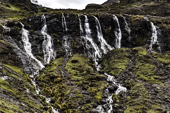 Lares waterfalls | Lares Trek