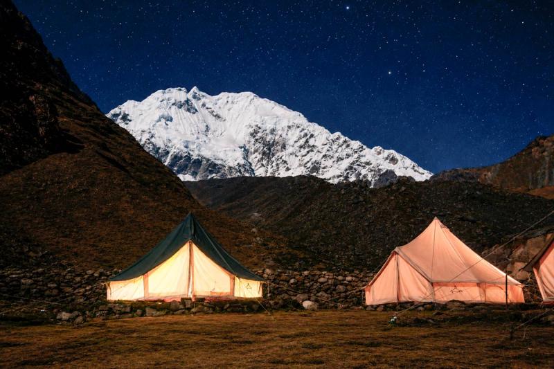 Campamento al pie del nevado Salkantay - Caminata Salkantay a Machu Picchu | TreXperience