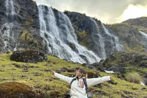 Cataratas de Quishuarani en la caminata de Lares | TreXperience