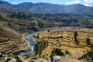 Arequipa colca canyon and river | Trexperience
