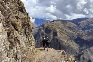 Huchuy Qosqo y Camino Inca Corto 