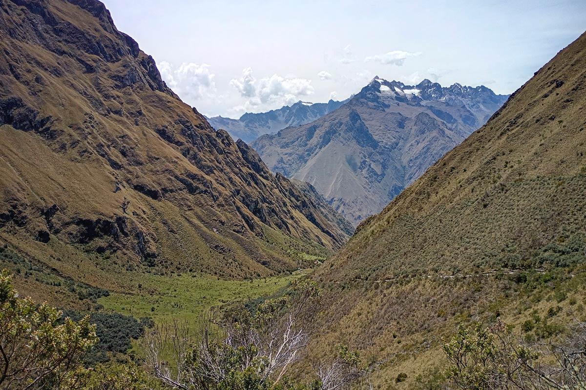 Vistas del valle andino en los primeros dias de Camino Inca | TreXperience