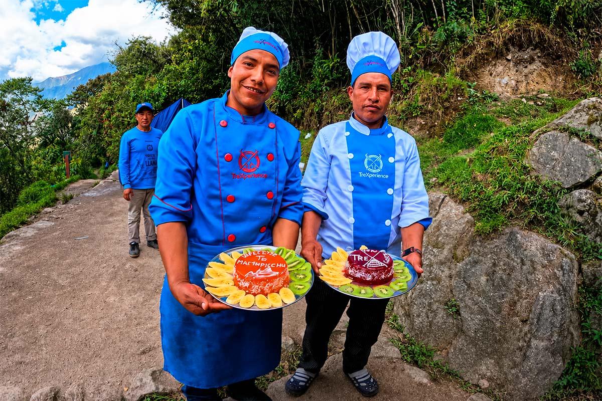 Happy chefs in the Inca Trail 4 days | TreXperience