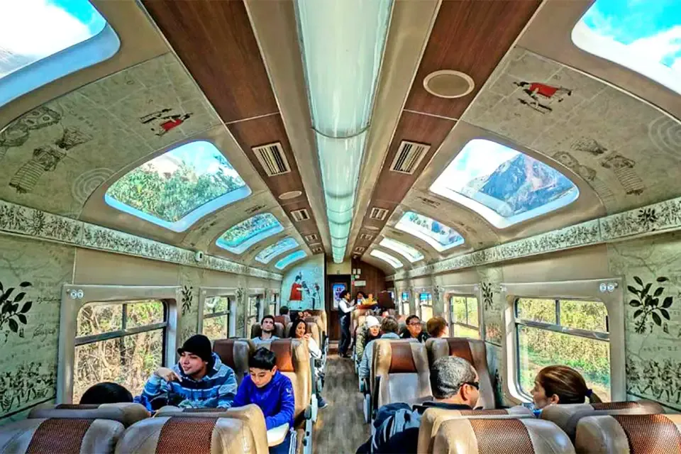 Returning to Cusco in train Expedition | TreXperience