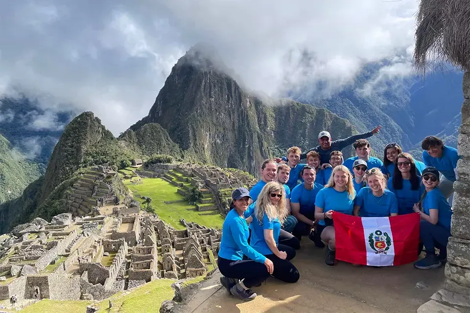 arrival to machu micchu | TreXperience