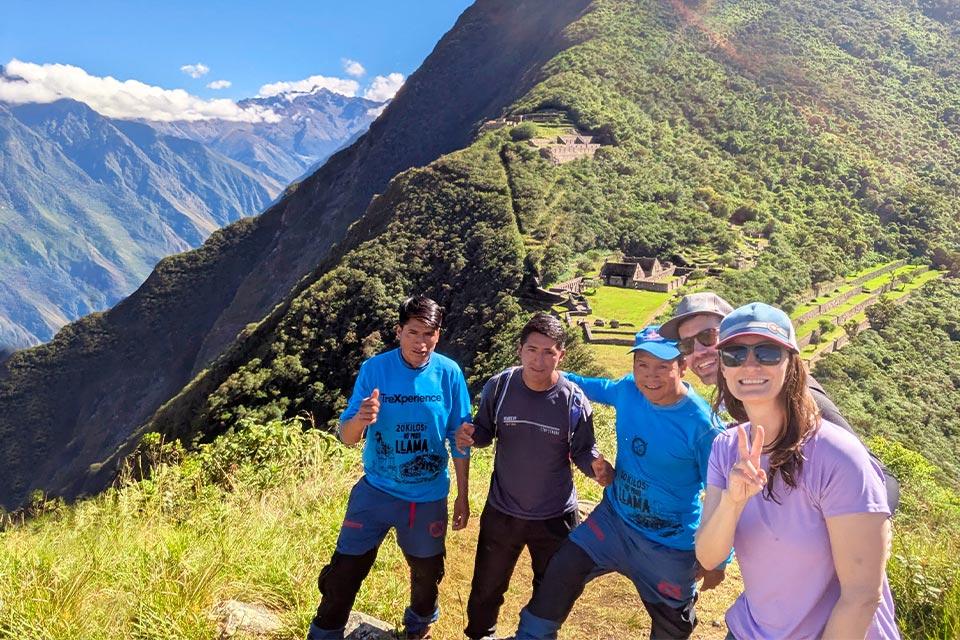 choquequirao happy tourists - TreXperience