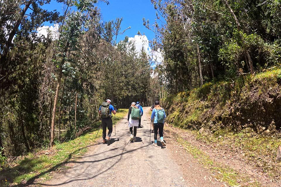 Inicio de la caminata a Lares y Camino Inca | TreXperience