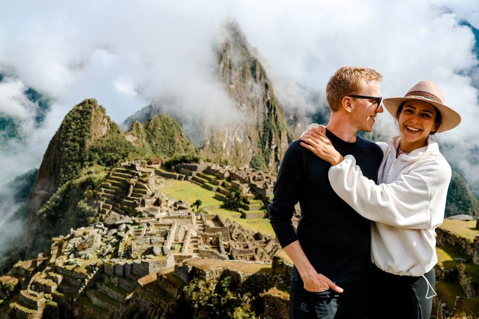 Pareja en Machu Picchu - Camino Inca corto 2 dias a Machu Picchu