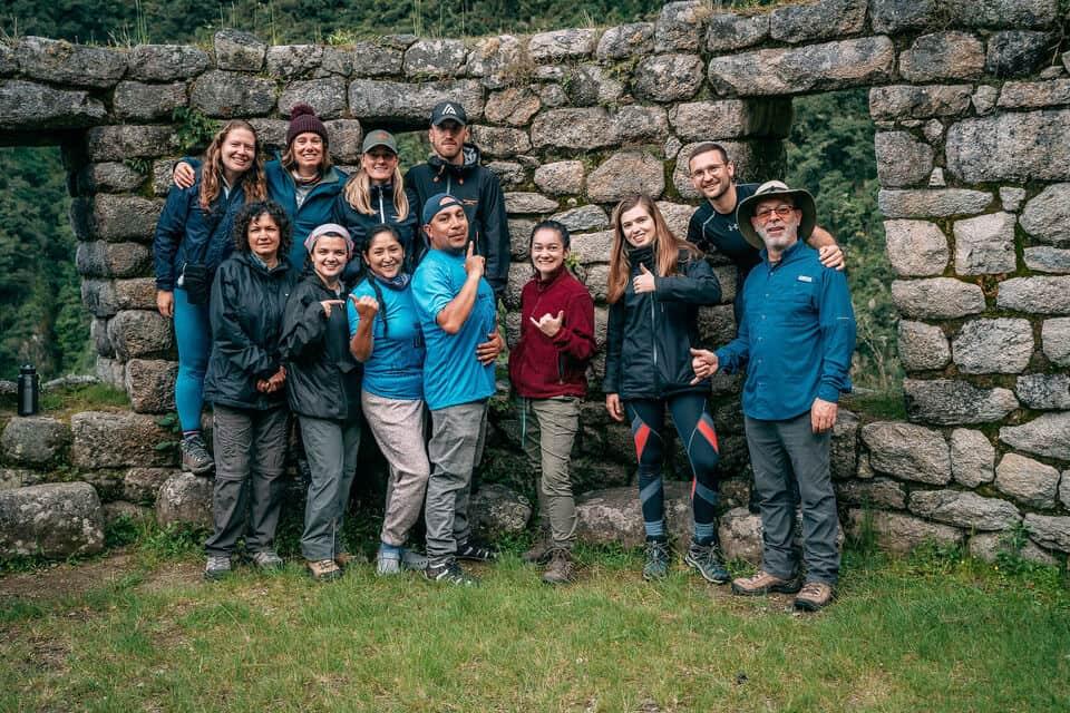 Travelers at Wiñaywayna - Short Inca Trail | TreXperience