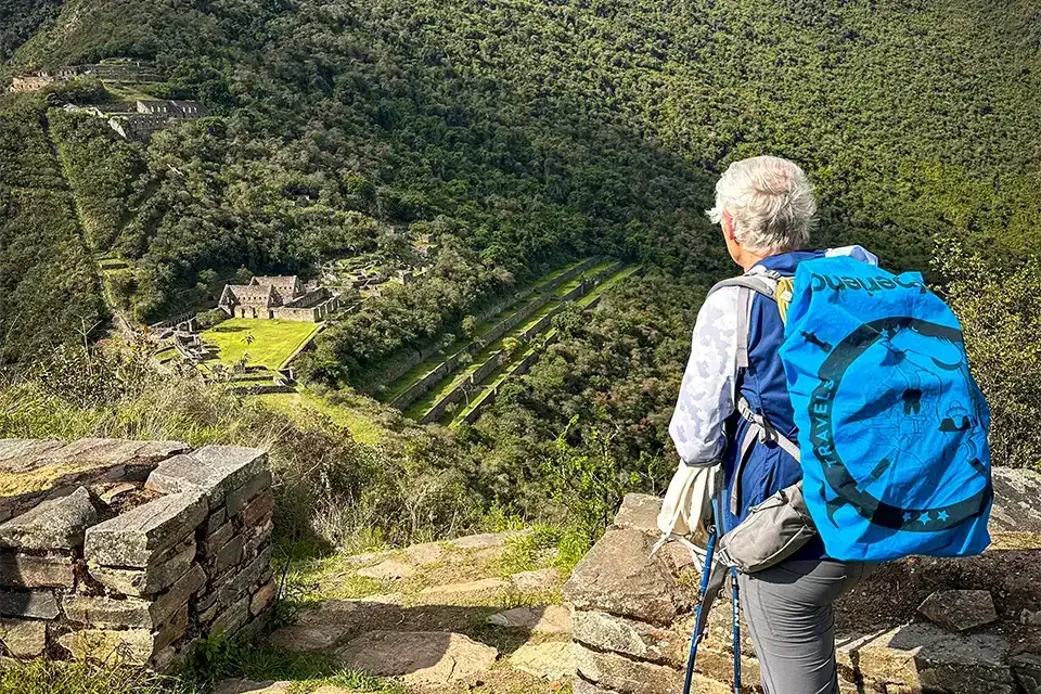 Admirando Choquequirao en el trek 6 dias | TreXperience