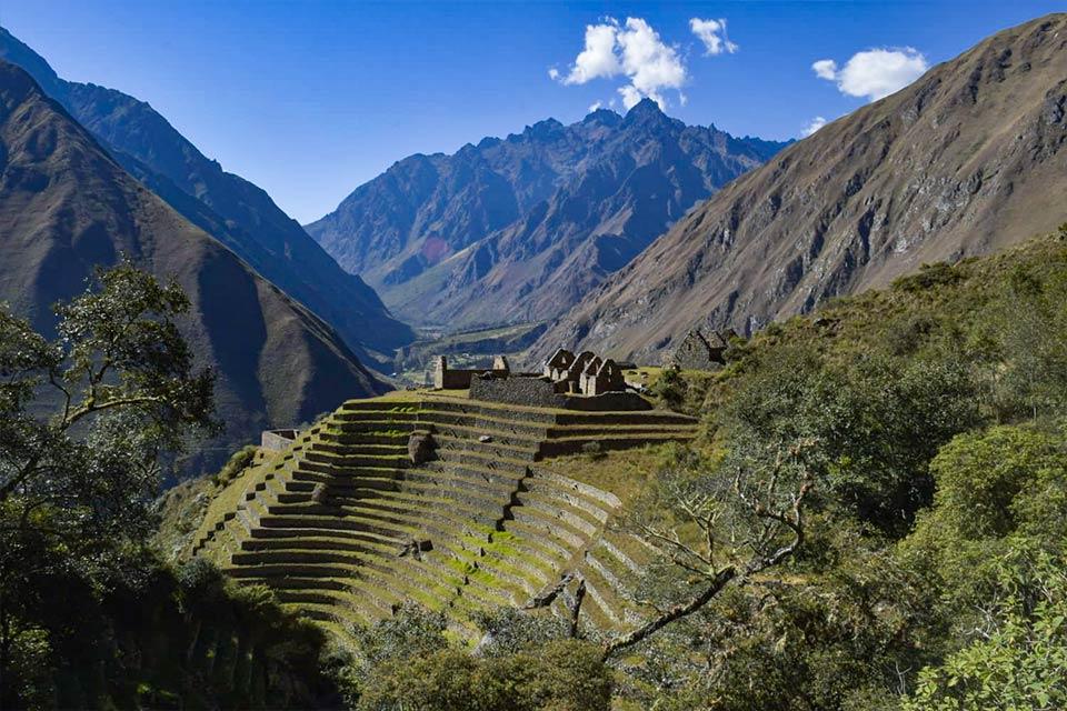 hiking-trail-deluxe-inca-trail