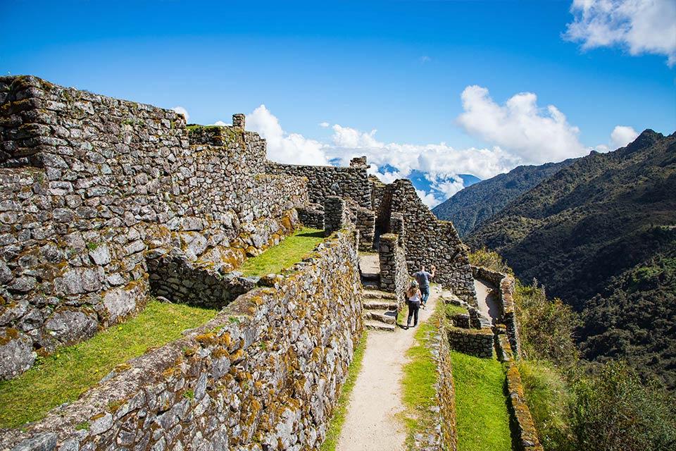 inca-trail-hike-machu-picchu-4-days-inca-trail-52368-trexperience.jpg