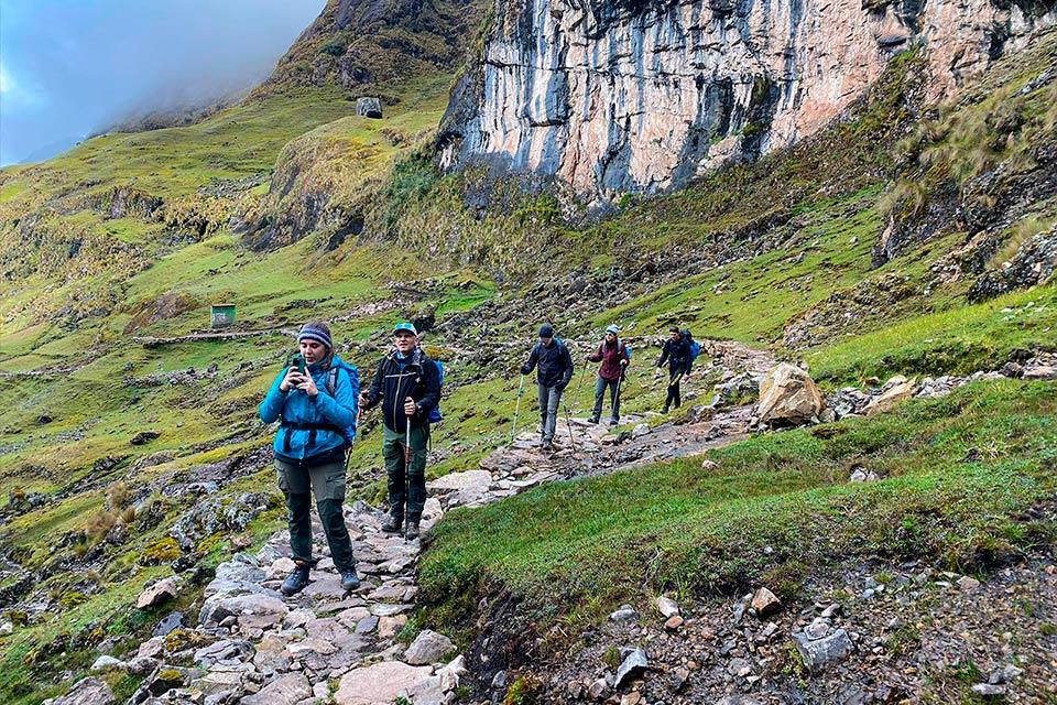 luxury-lares-trek-machu-picchu-4-days-inca-trail-52141-trexperience.jpg
