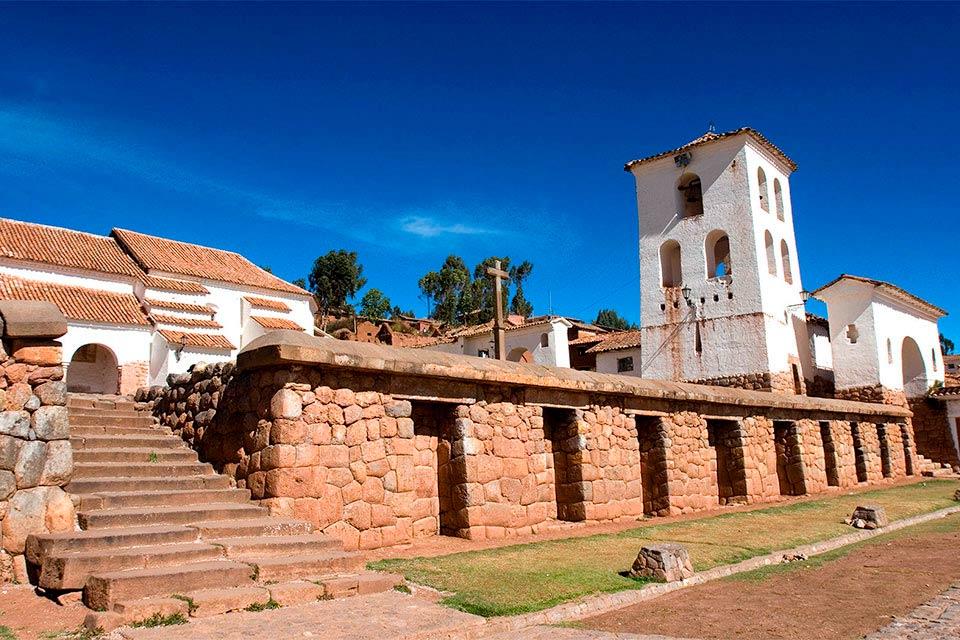 Chinchero in the Sacred Valley to Machu Picchu luxury tour | TreXperience