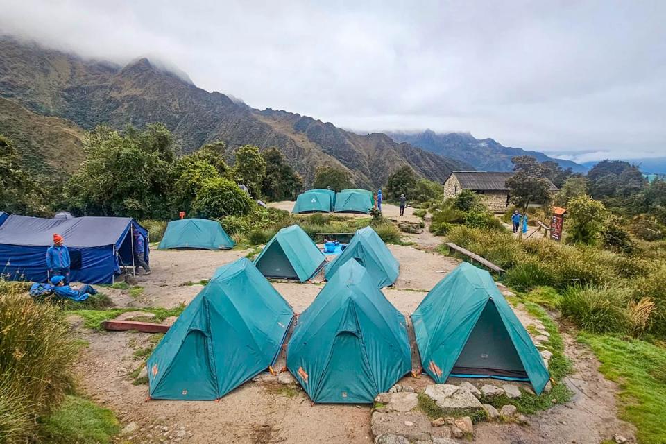 Carpas en el campamento de Camino Inca | TreXperience