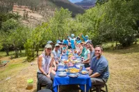 Comiendo Pachamanca en la Caminata Choquequirao 5 dias | TreXperience