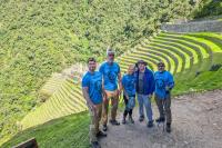 Caminantes en el sitio arqueológico de Winay Wayna | TreXperience