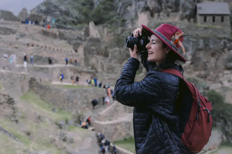 Turista en Cusco Ollantaytambo | TreXperience