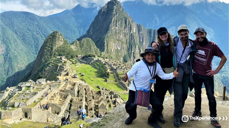 Tourists in Machu Picchu | TreXperience