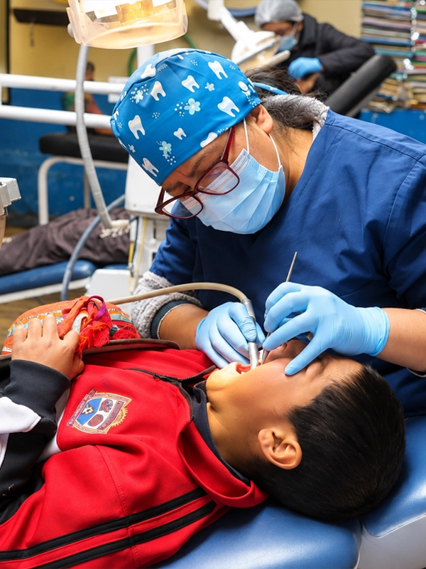 Tratamiento dental a los niños de Patacancha en la Campaña Dental de TreXperience Tratamiento dental a los niños de Patacancha en la Campaña Dental de TreXperience | TreXperience