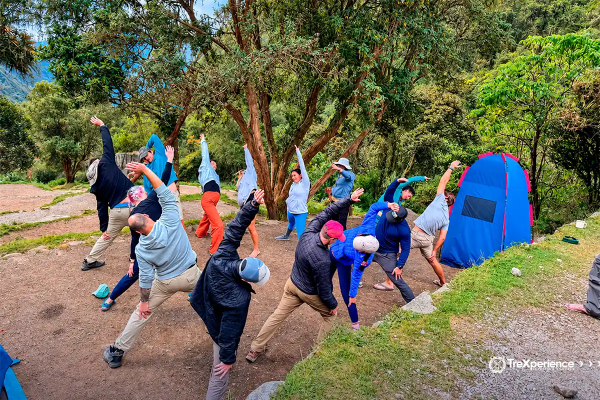 Trexperience traveleres training during the Inca Trail Trexperience traveleres training during the Inca Trail