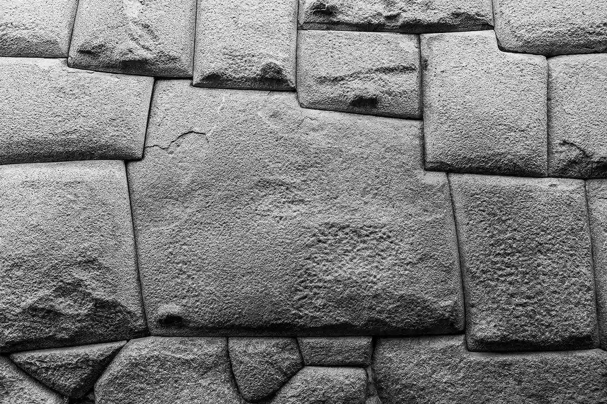 twelve angled stone view - TreXperience