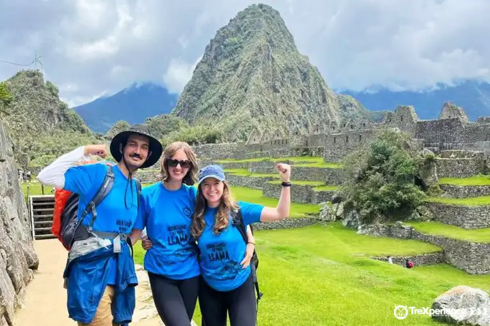 Machu Picchu con amigos en agosto | TreXperience